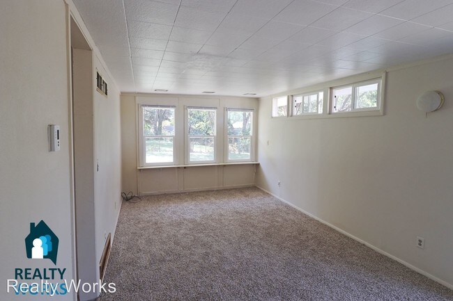 Building Photo - 1 br, 1 bath House - 4015 L St