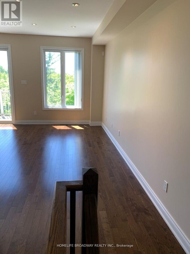 Building Photo - 720 Wendy Culbert Cres