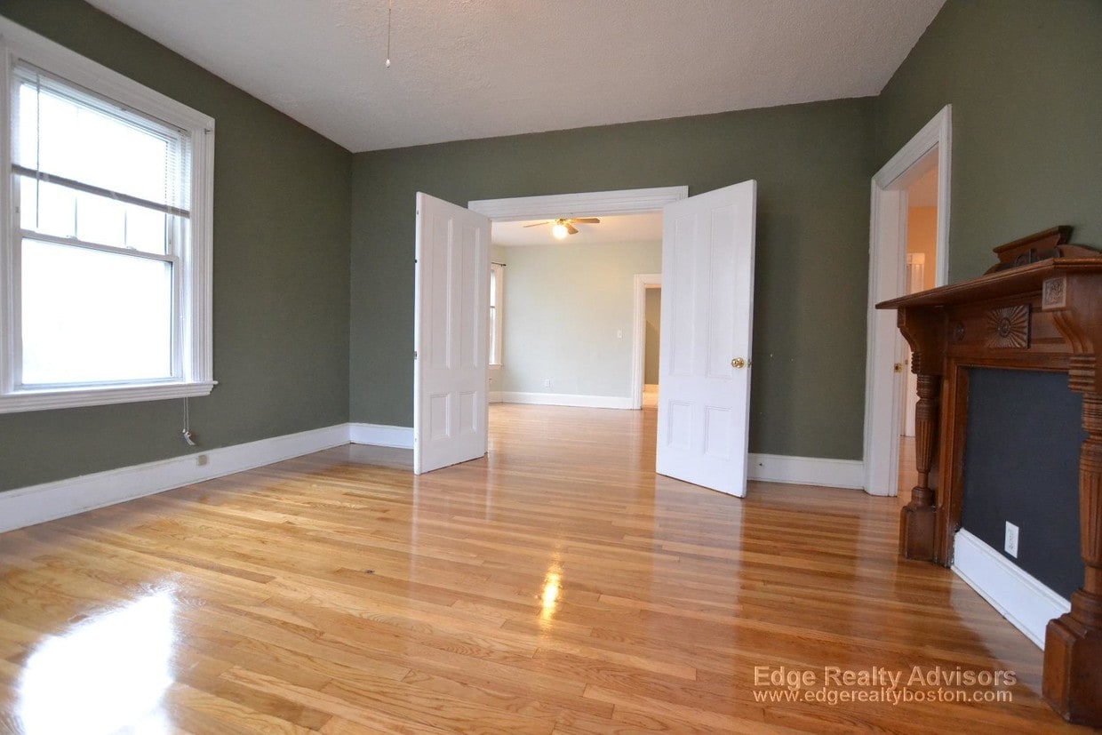 22-24 Everett Sq. Unit 1 - 22-24 Everett Sq. Unit 1