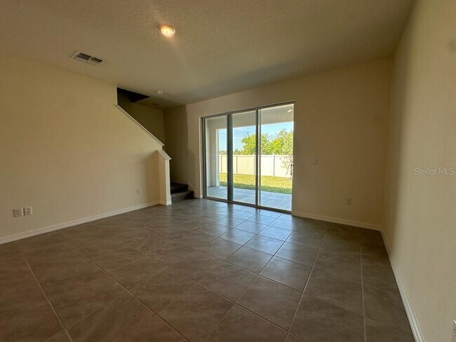 Building Photo - 11079 Crescent Deer Dr