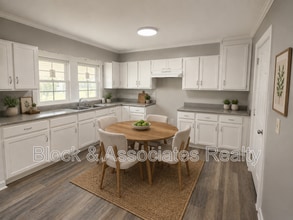 Building Photo - 909 Gaines Ave
