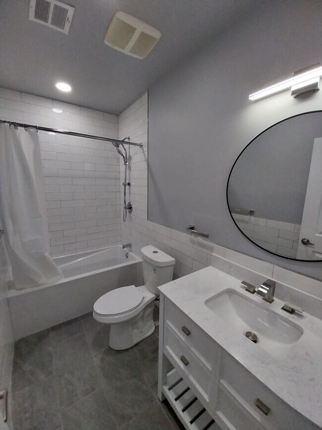 Foto del edificio - 708 N 42nd St