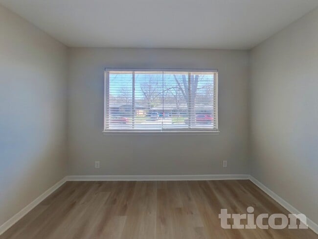 Foto del edificio - 1133 Norwood Dr