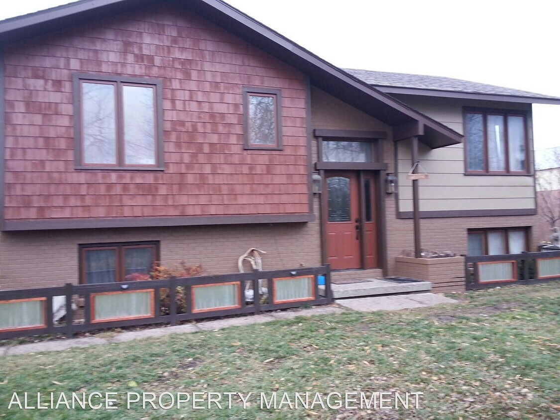Primary Photo - 4 br, 2 bath House - 7776 Leverich