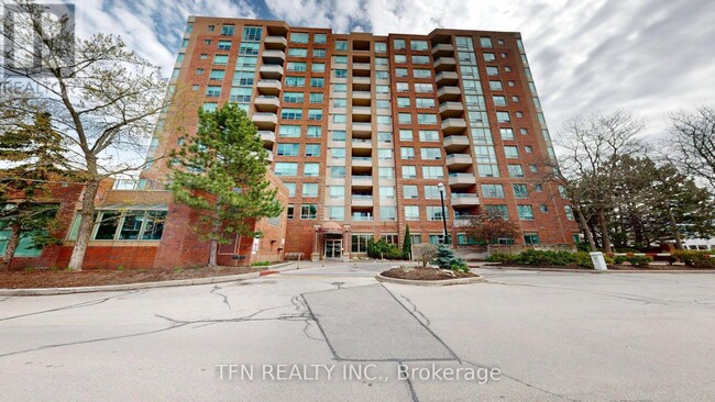 Photo du bâtiment - 850-850 Steeles Ave W