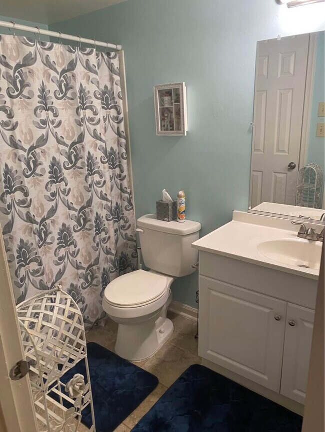 Foto del edificio - 1598 Crescent Pointe Ln