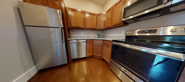 Foto del edificio - 53 Bay State Rd