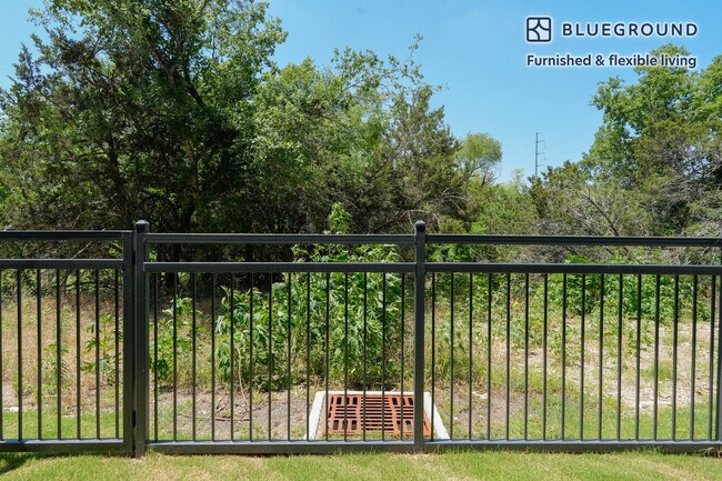 Foto del edificio - 5005 E Parmer Ln