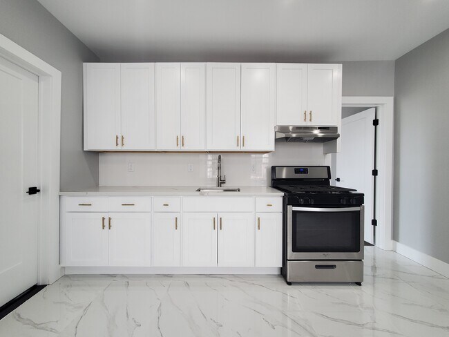 Unit 3F - 484 Kennedy Blvd