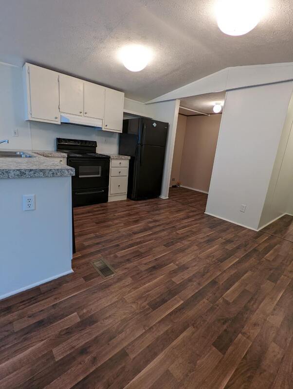 Primary Photo - 16954 Oakwood Dr