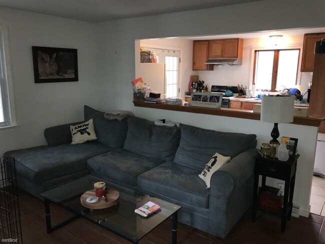 Building Photo - 2 br, 1.5 bath Apartment - 48 Eaton St