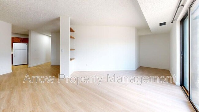 Foto del edificio - 205 E Arbor Ave