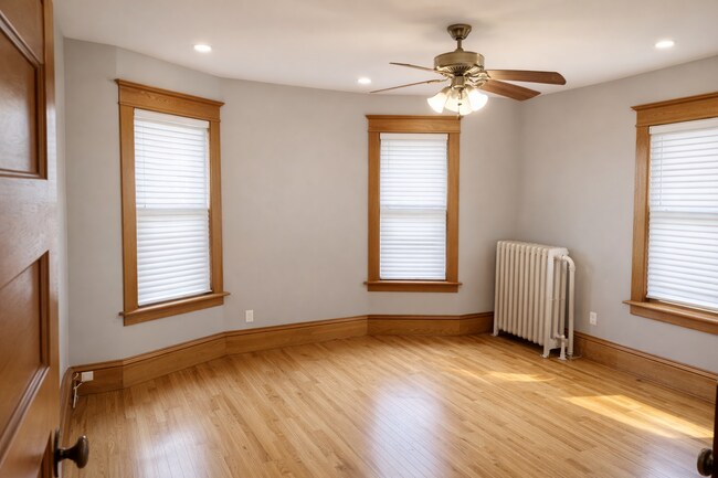 Foto del edificio - 1595 Blair Ave