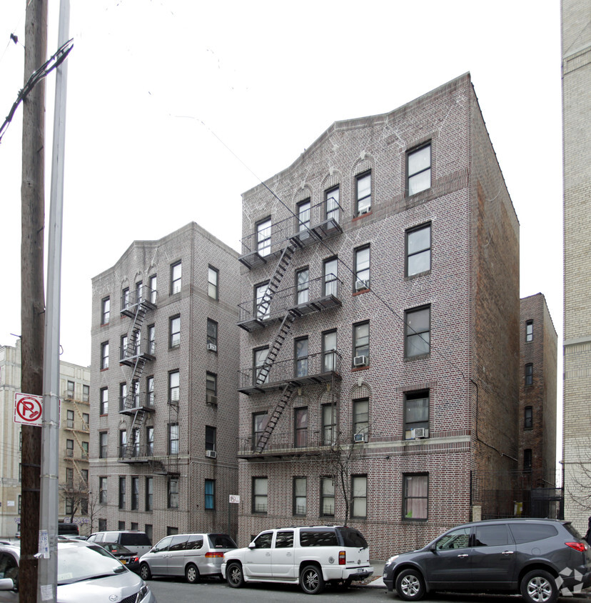 246 E 199th Street Bronx, NY - 246 E 199th St