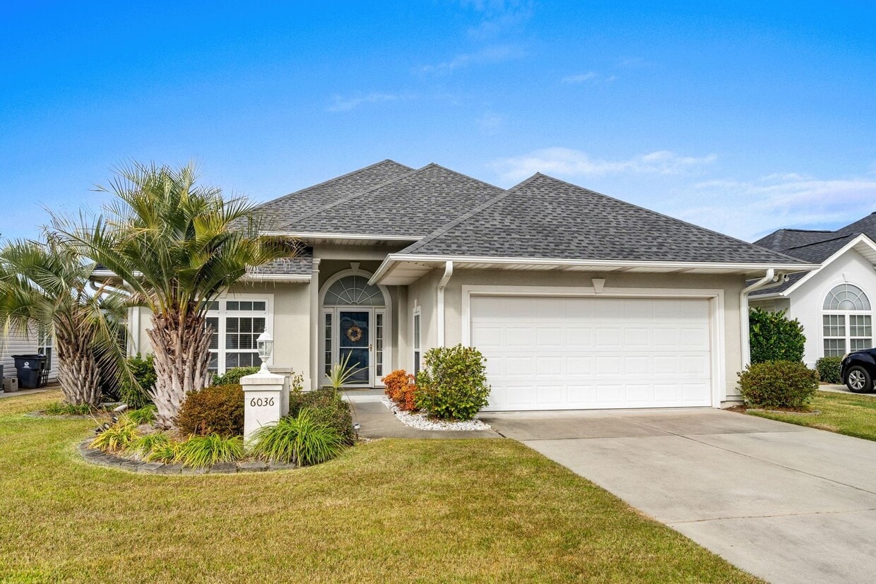 Foto principal - Live the Coastal Lifestyle in This Cypress Keys Beauty!