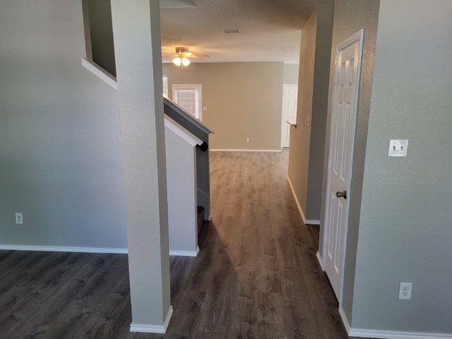 Foto del edificio - 2943 Deer Ridge Dr