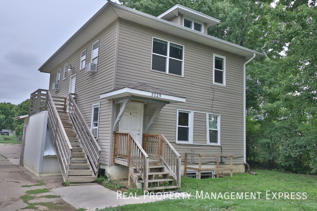 Building Photo - Move In by Feb 16 & Get One Month FREE