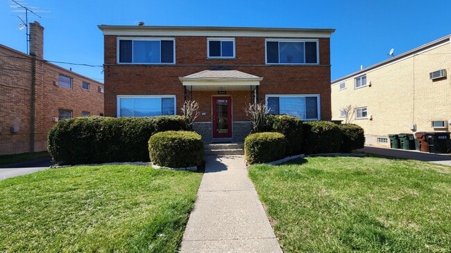 Building Photo - 8543 Cottonwood Dr