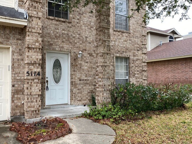 Building Photo - NEW RENTAL!