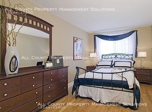 Building Photo - 2 bedroom in Skokie IL 60076