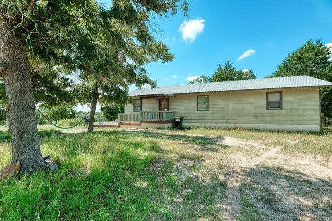 Building Photo - 1170 County Rd B