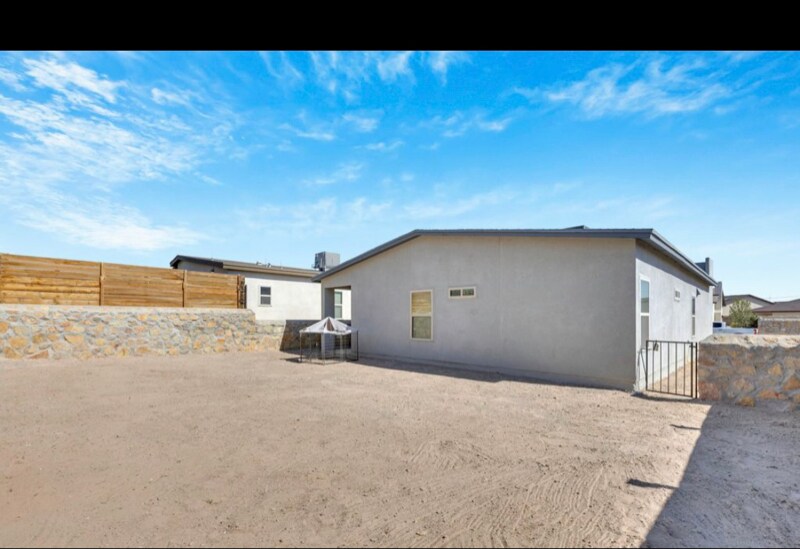 Building Photo - 113 Via Rojas Dr