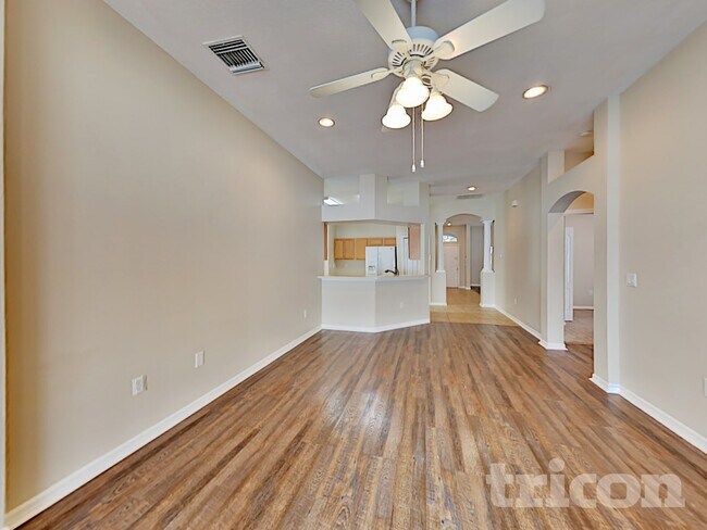 Foto del edificio - 1926 Sean Wood Cir