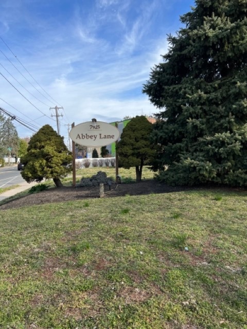 Building Photo - 7925 Ridge Ave