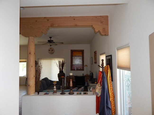 Building Photo - 3762 Valmora Rd