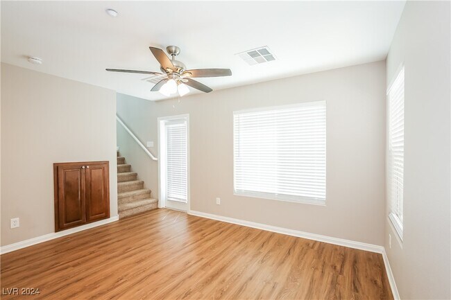 Building Photo - 6637 Colorado Spruce St