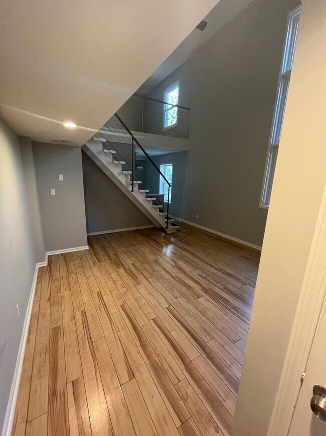 Foto del edificio - 4333 Oak St.