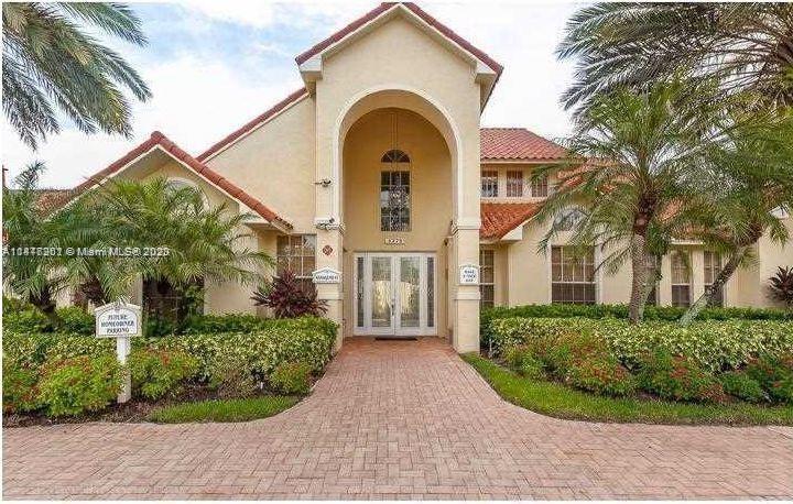 Foto principal - 1231 SW 46th Ave