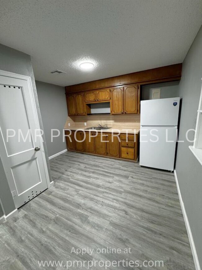 Foto del edificio - 3 Bedrooms / 1 Bathroom House