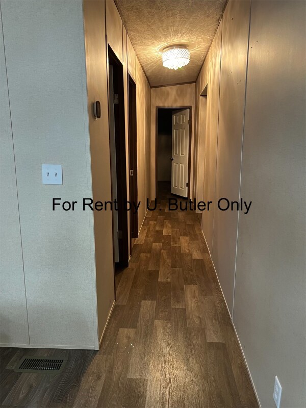 Foto del edificio - 1505 Reese Rd