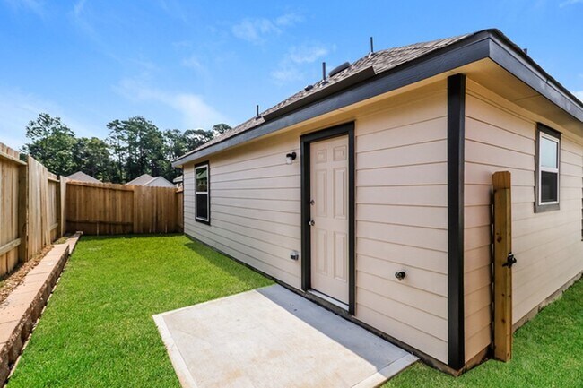 Foto del edificio - 2418 Flathead Dr