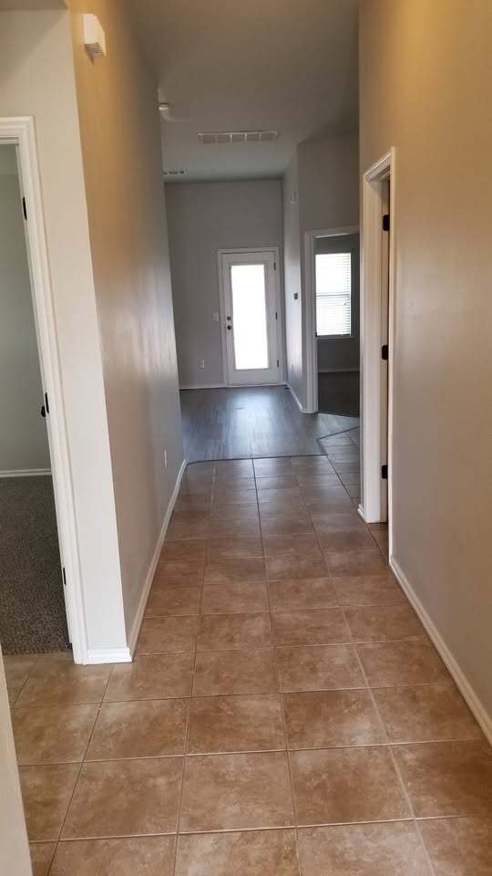 Building Photo - 2409 Frisco Way