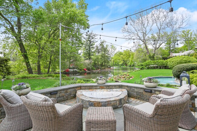 Foto del edificio - 7 Orchard Dr