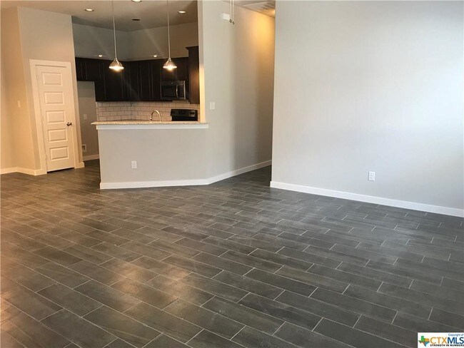 Foto del edificio - 359 Creekside Curve