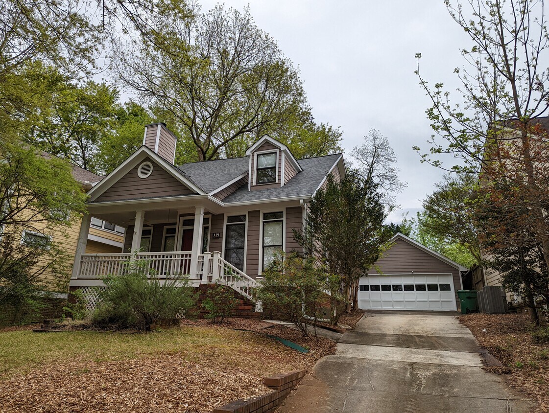 Primary Photo - 114 Hibernia Ave
