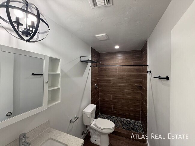 Foto del edificio - 1606 W Taylor St