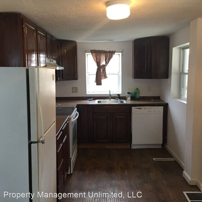 Building Photo - 3 br, 2.5 bath House - 2606 Broad St.