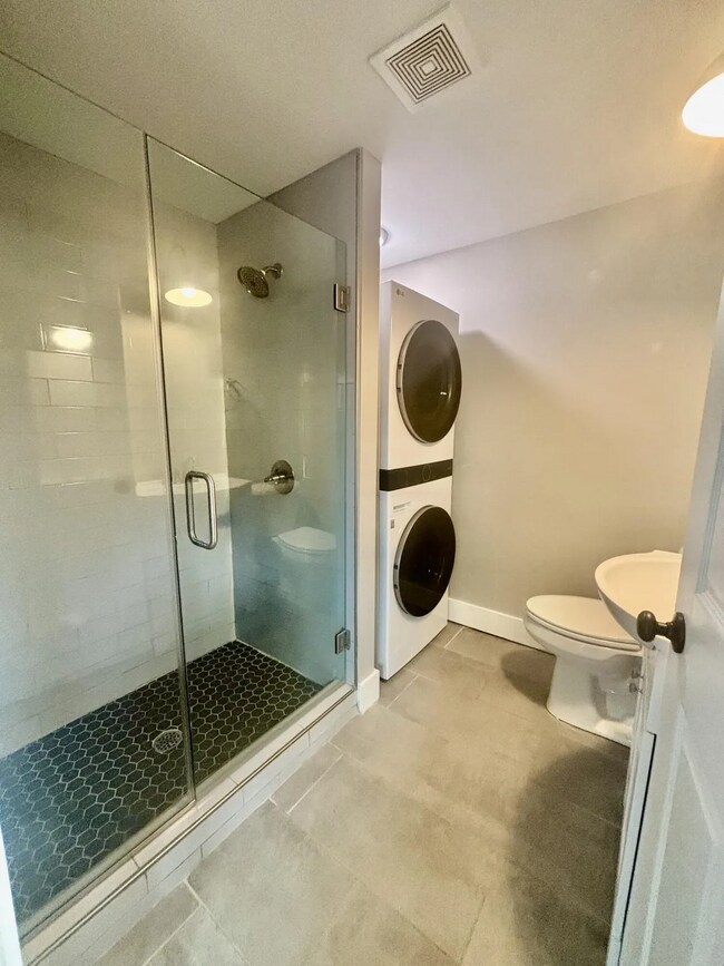 Foto del edificio - 605 Taylor Ave