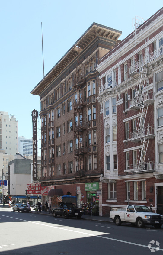 Building Photo - Hartland Hotel