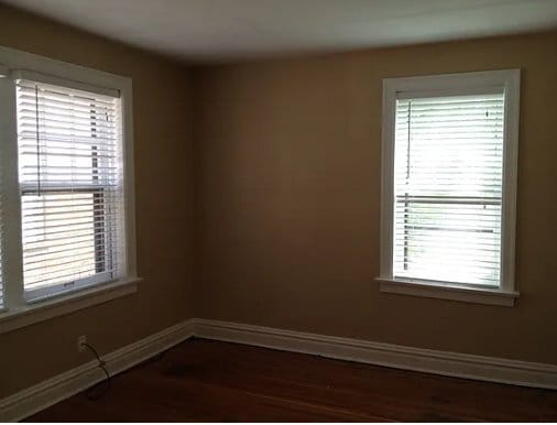 Foto del edificio - 7551 Byron Pl