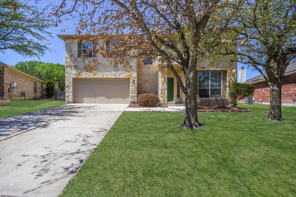 Foto principal - 18816 Sandy Shore Dr