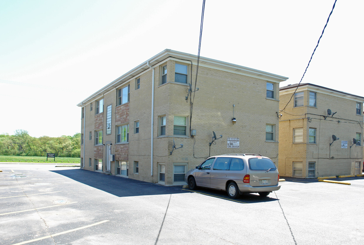 Building Photo - 1686 N 1st Ave