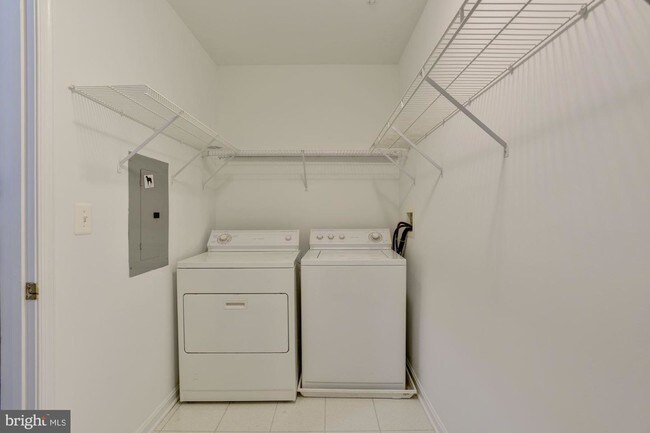 Building Photo - 12107 Tullamore Ct
