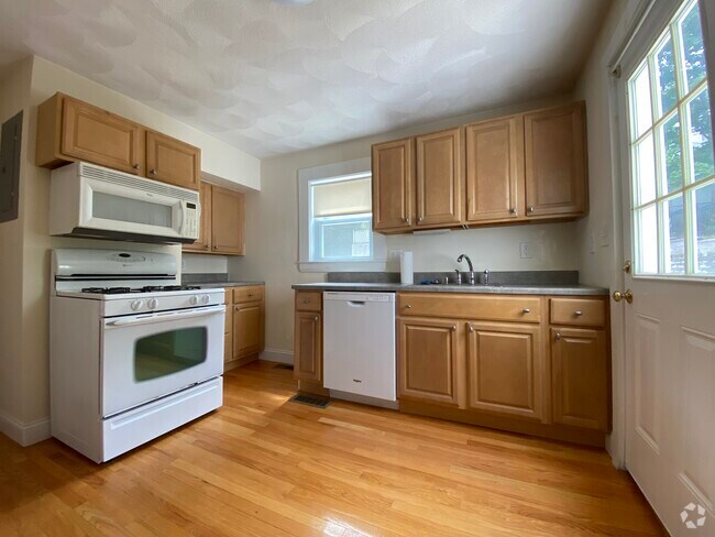 Building Photo - 7 Rifle Ct