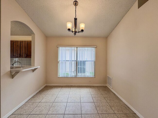Foto del edificio - 11819 Hatcher Cir