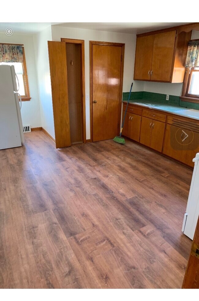 Foto del edificio - 220 E Wilbur Ave